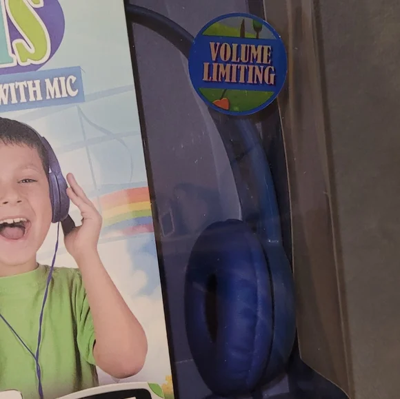 2 x Kids Headphones w/mic. - Picture 12 of 16